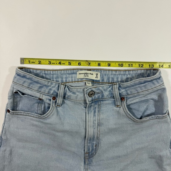 Abercrombie The Mom High Rise Jeans Curve Love Short - Picture 7 of 8